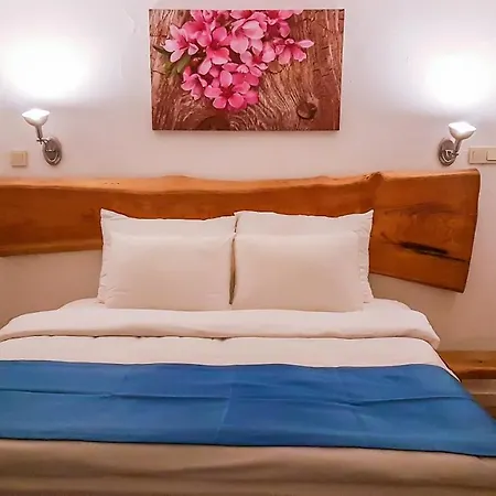 Rebetiko 4* ألاتشاتي