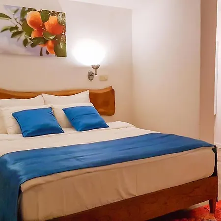 Rebetiko فندق ألاتشاتي