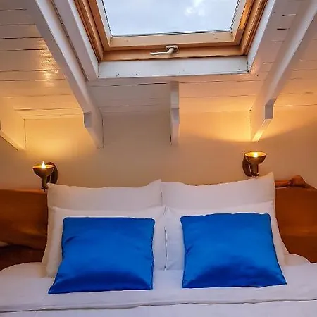 Hotel Rebetiko
