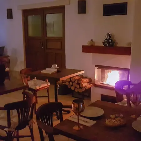 Rebetiko Hotel