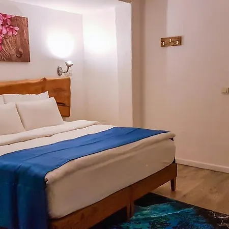 Hotel Rebetiko 4*