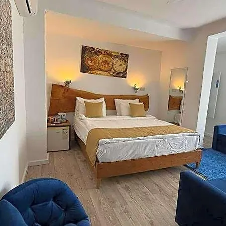 Rebetiko Hotel 4*